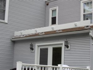 retractable-awning-roof-mount-application