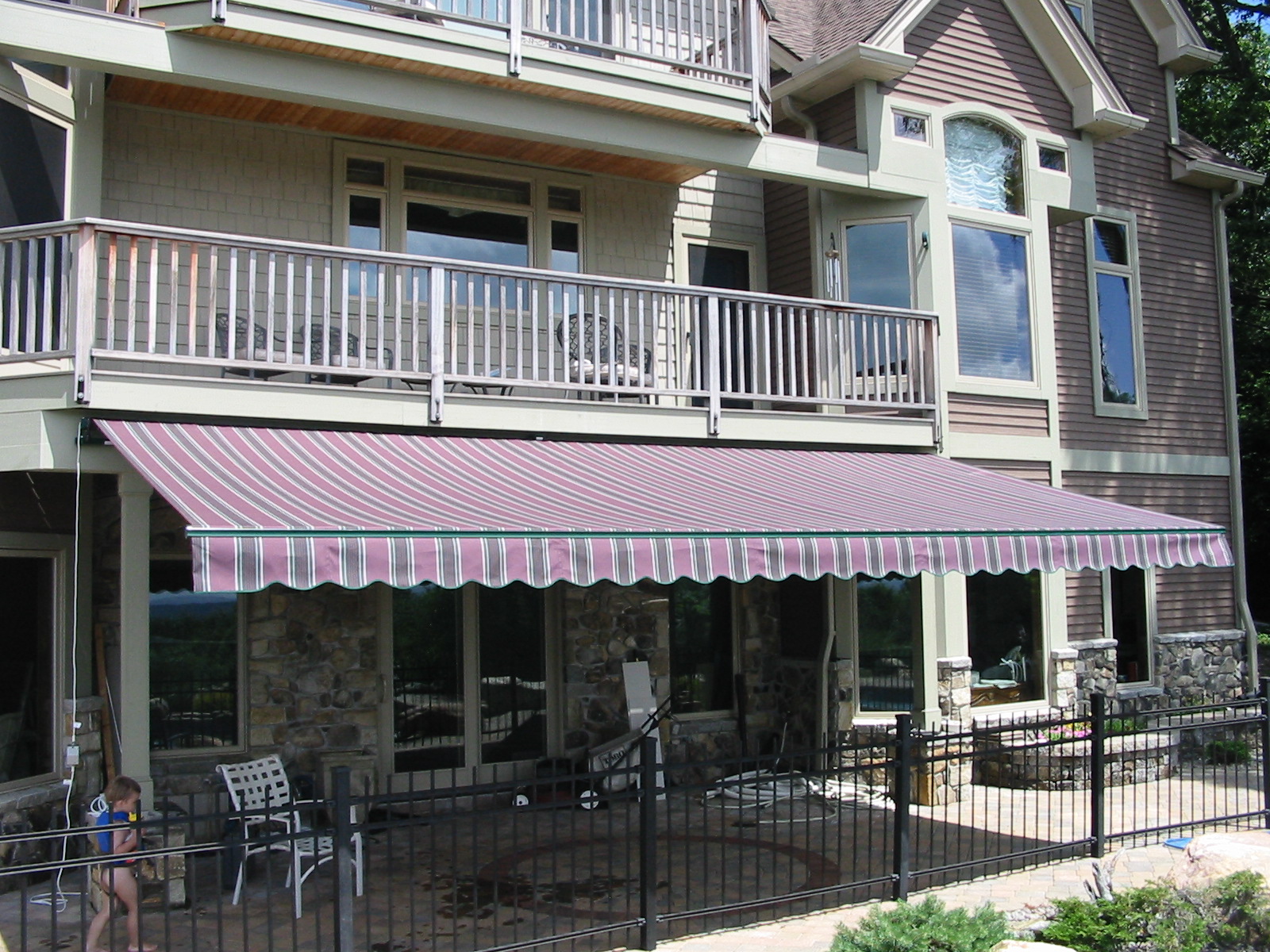 retractableawning7 Leisure Time Awnings